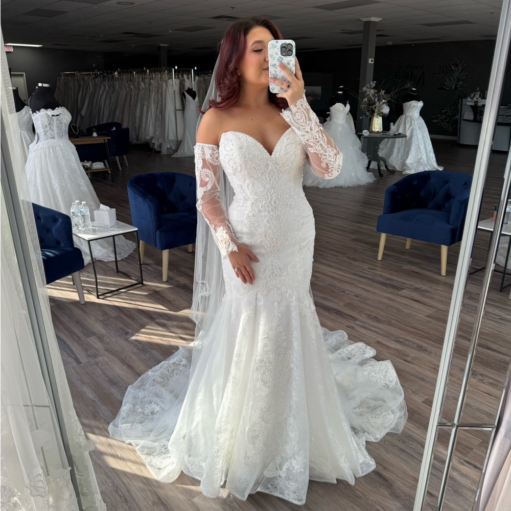 Nora Spencer Signature Lace and Pearl Vintage Style Mermaid Wedding Dress